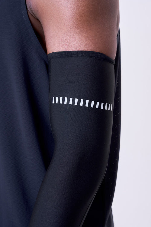 T. A. COAT COMPRESSION ARM SLEEVE MEN