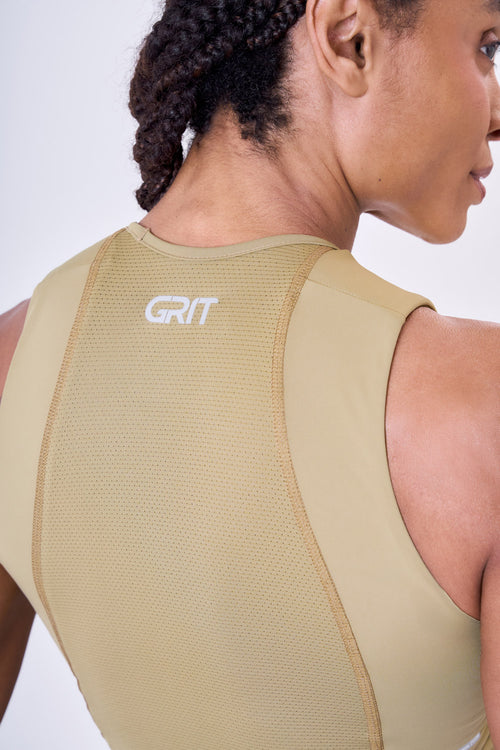 GRIT BOSSA CROP TOP WITH LARGE FRONT POCKET