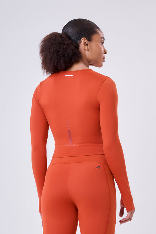 LONG SLEEVE CROPPED SIGNATURE SAMBA TEE