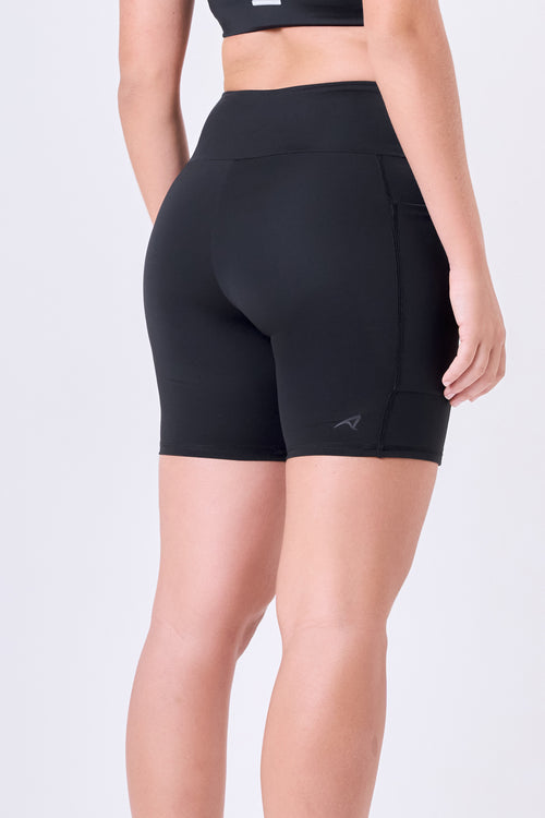 SIGNATURE SAMBA 3-POCKET SHORTS 7"