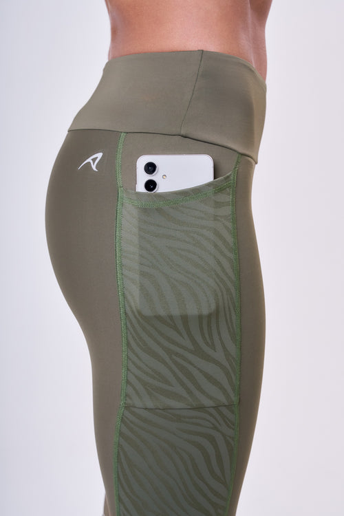 SIGNATURE SAMBA JACQUARD ZEBRA LUXE 3-POCKET LEGGING