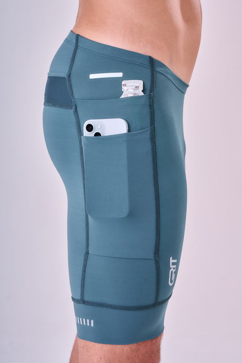 GRIT BOSSA 6-POCKET 9" COMPRESSION SHORTS