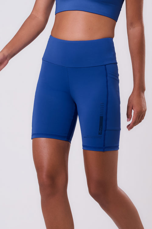 SIGNATURE SAMBA 3-POCKET SHORTS 7"