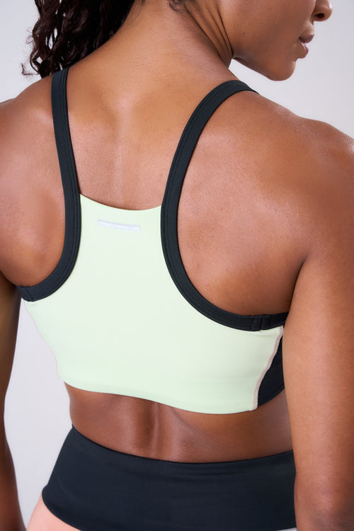 ESSENTIAL RUN FLIGHT THIN-STRAP RACERBACK SPORTS BRA