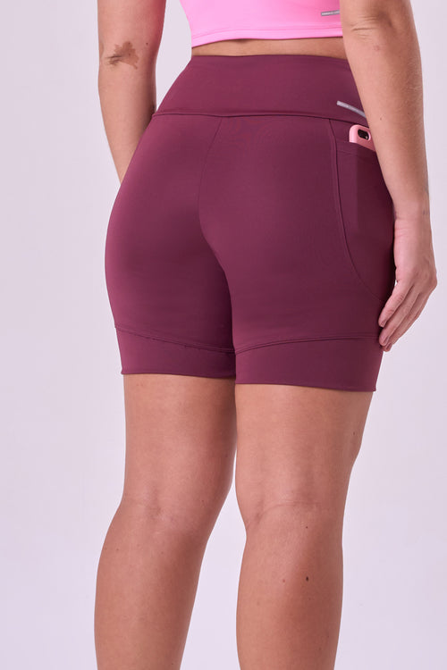 ESSENTIAL RUN TROT 3-POCKET 6" SHORTS WOMEN