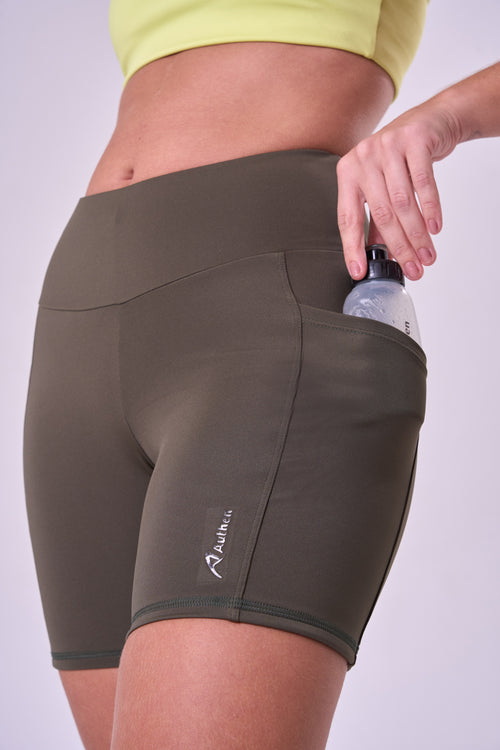 ESSENTIAL RUN STAMINA 3-POCKET 6" SHORTS