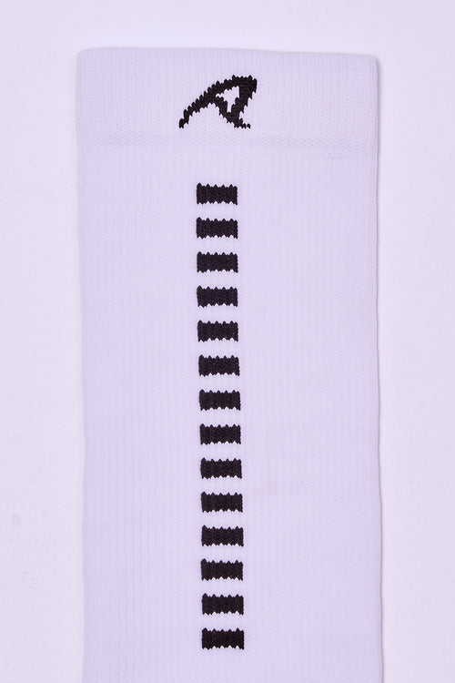 GRIT FULL-LENGTH COMPRESSION SOCKS – EMANA®